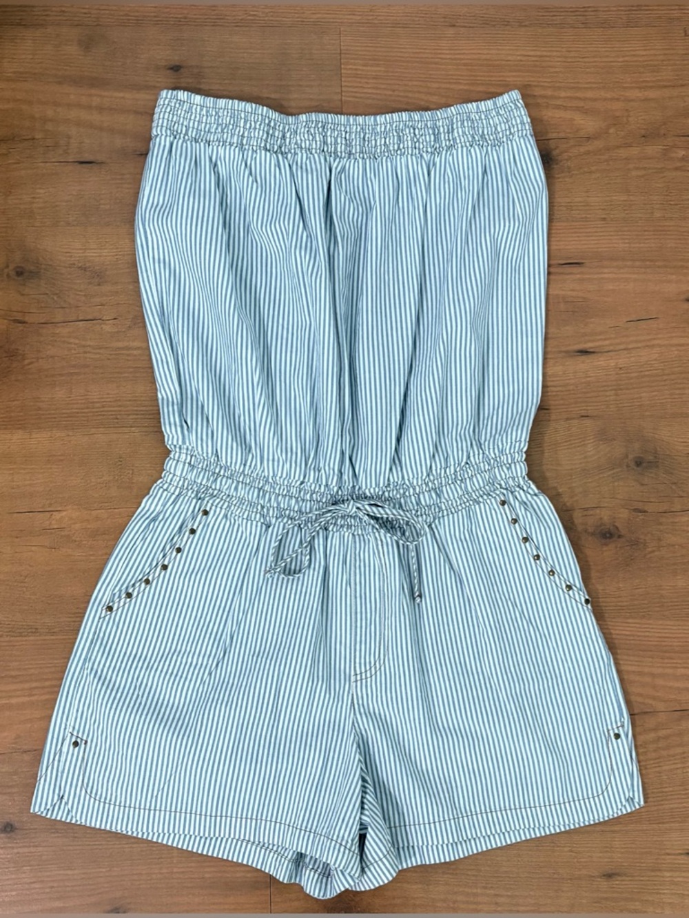 Striped Blue Strapless Romper 
XL. 100% cotton
🔥2 for $13 SALE